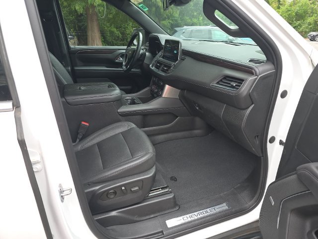 Used 2023 Chevrolet Tahoe LT w/ Luxury Package AWD/4WD image 28
