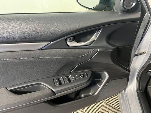 Used 2018 Honda Civic EX image 18