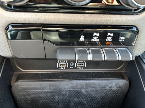 Used 2026 RAM 1500 Big Horn AWD/4WD image 29