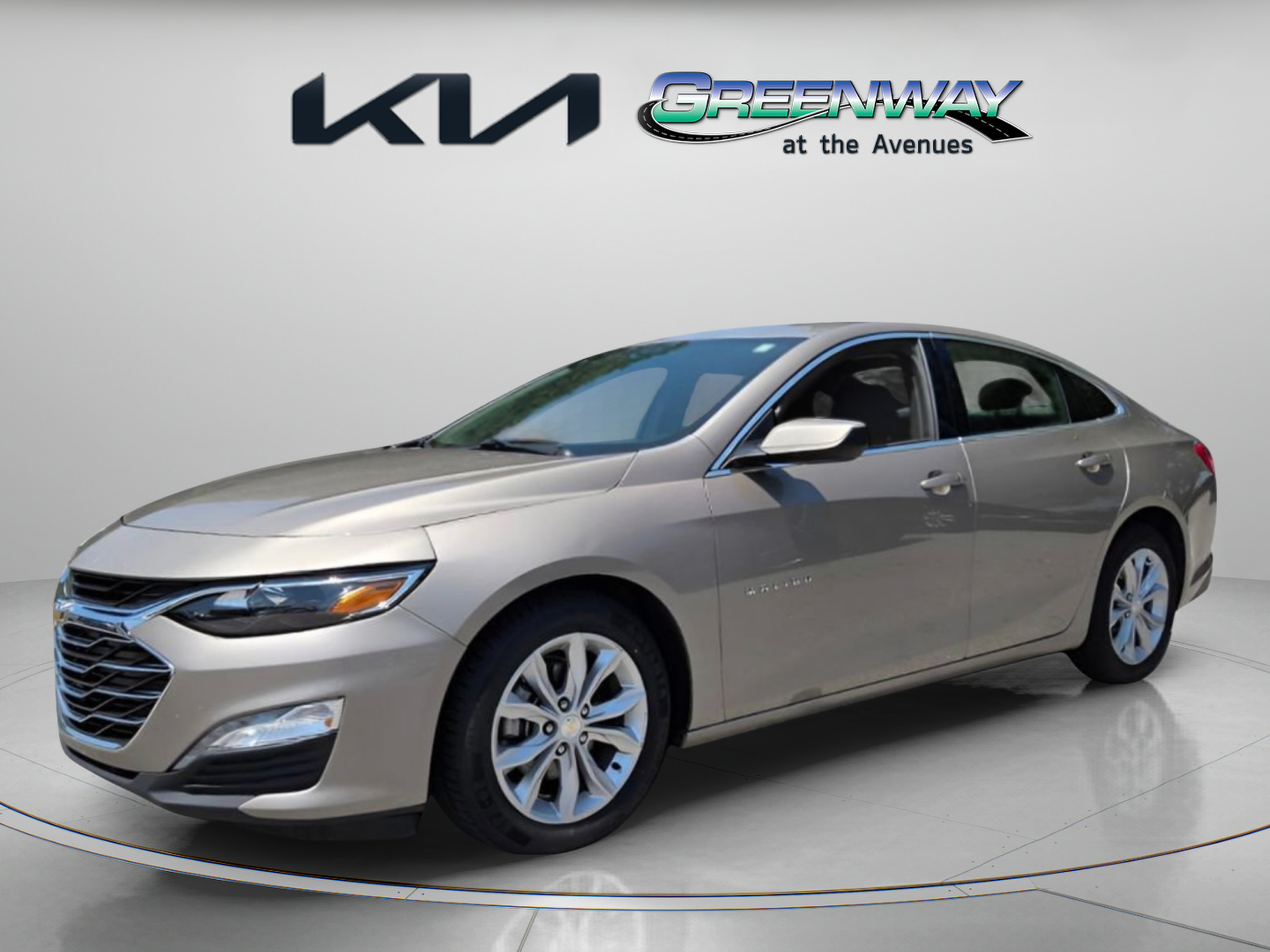 Used 2024 Chevrolet Malibu LT FWD image 3