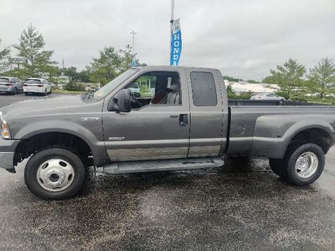 Used 2006 Ford F350 XLT AWD/4WD image 3