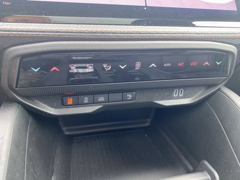 New 2026 Jeep Cherokee Limited AWD/4WD image 39