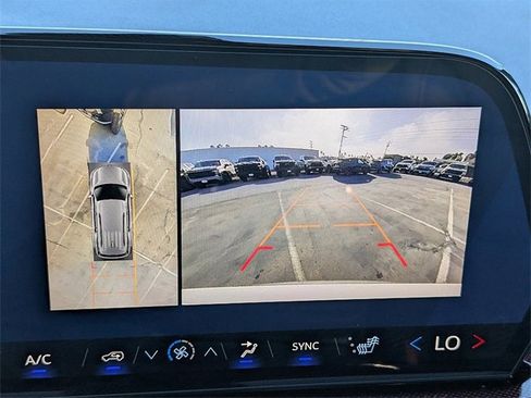 New 2026 Chevrolet Traverse Z71 w/ Enhanced Driving Package image 24