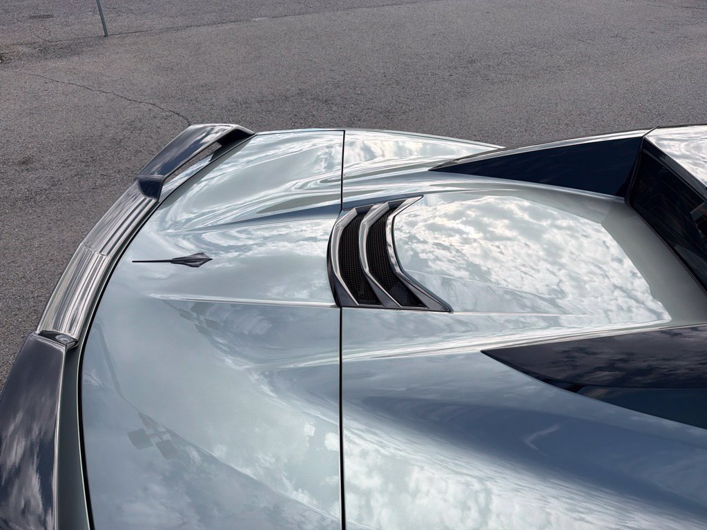 Used 2023 Chevrolet Corvette Stingray Preferred Conv w/ Z51 Performance Package RWD image 17