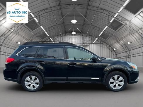 Used 2011 Subaru Outback 2.5i Premium AWD/4WD image 6