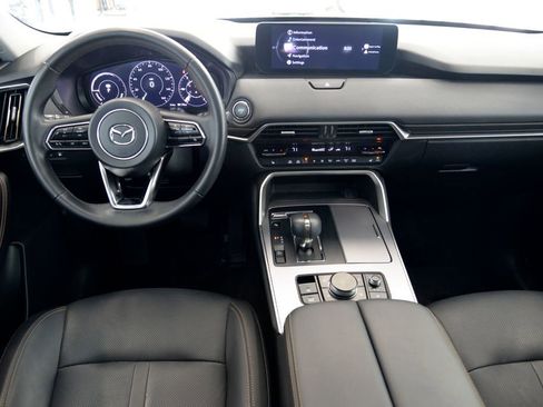 Certified 2024 MAZDA CX-90 Plug-In Hybrid w/ Preferred AWD/4WD image 17