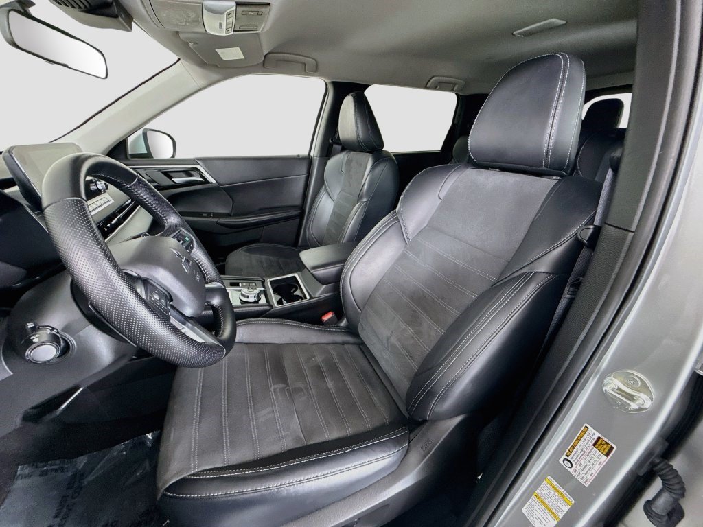 Used 2024 Mitsubishi Outlander SE FWD image 21