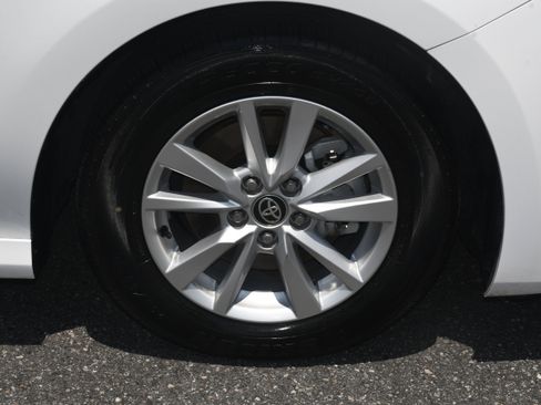 Used 2025 Toyota Camry LE FWD image 20