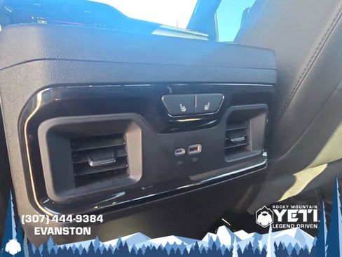 Used 2024 GMC Sierra 2500 AT4 w/ AT4 Premium Plus Package AWD/4WD image 18