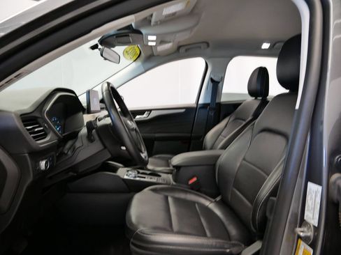 Used 2022 Ford Escape SEL image 3