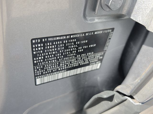 Used 2025 Volkswagen Taos SE FWD image 32