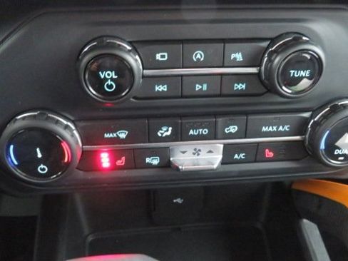 Certified 2022 Ford Bronco Badlands w/ Sasquatch Package image 19