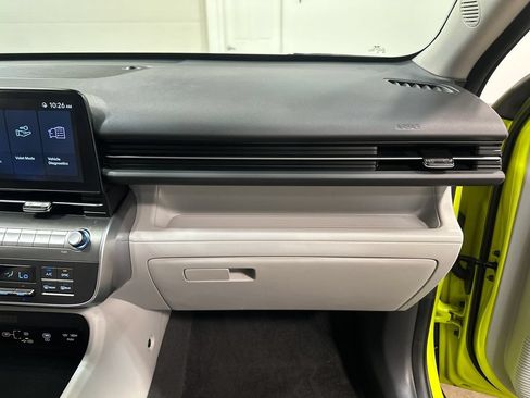 Used 2025 Hyundai Kona SEL FWD image 92