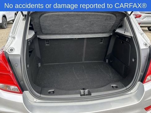 Certified 2022 Chevrolet Trax LT w/ Driver Confidence Package image 13