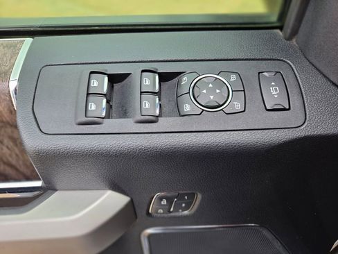 Used 2019 Ford F350 Lariat w/ Lariat Ultimate Package image 26