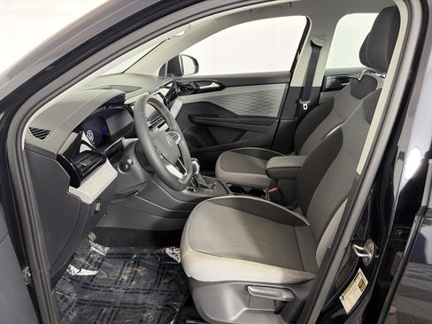 Used 2023 Volkswagen Taos S w/ Driver Assistance Package FWD image 6