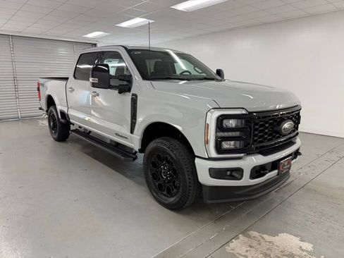 New 2026 Ford F350 Lariat w/ Black Appearance Package image 3