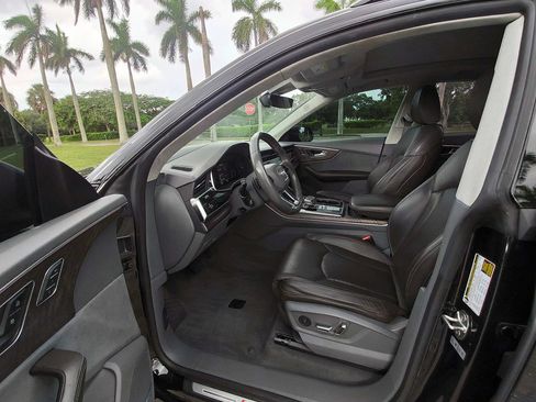 Used 2020 Audi Q8 Prestige w/ Prestige Package AWD/4WD image 5