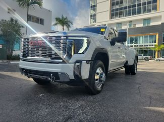 Used 2024 GMC Sierra 3500 Denali w/ Denali Reserve Package video 2