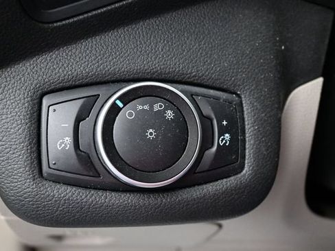 Used 2016 Ford C-MAX SE w/ Equipment Group 201A FWD image 22
