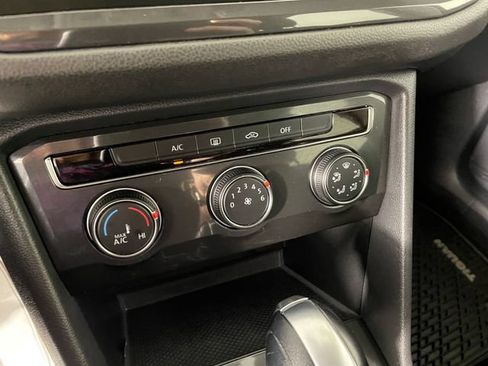Used 2018 Volkswagen Tiguan S AWD/4WD image 8