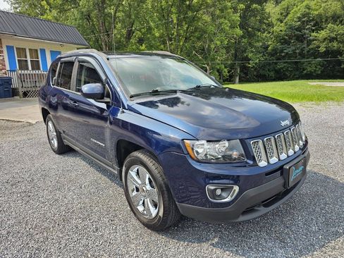 Used 2015 Jeep Compass High Altitude AWD/4WD image 3