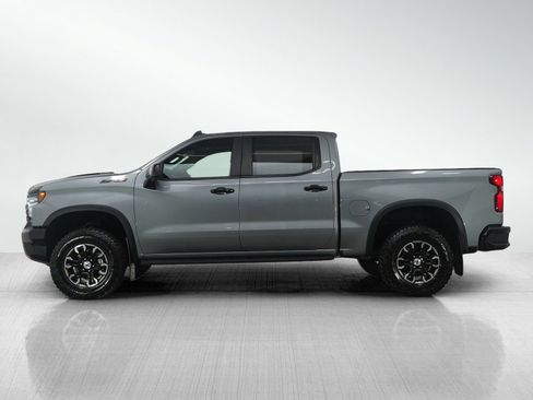 Used 2024 Chevrolet Silverado 1500 ZR2 image 2