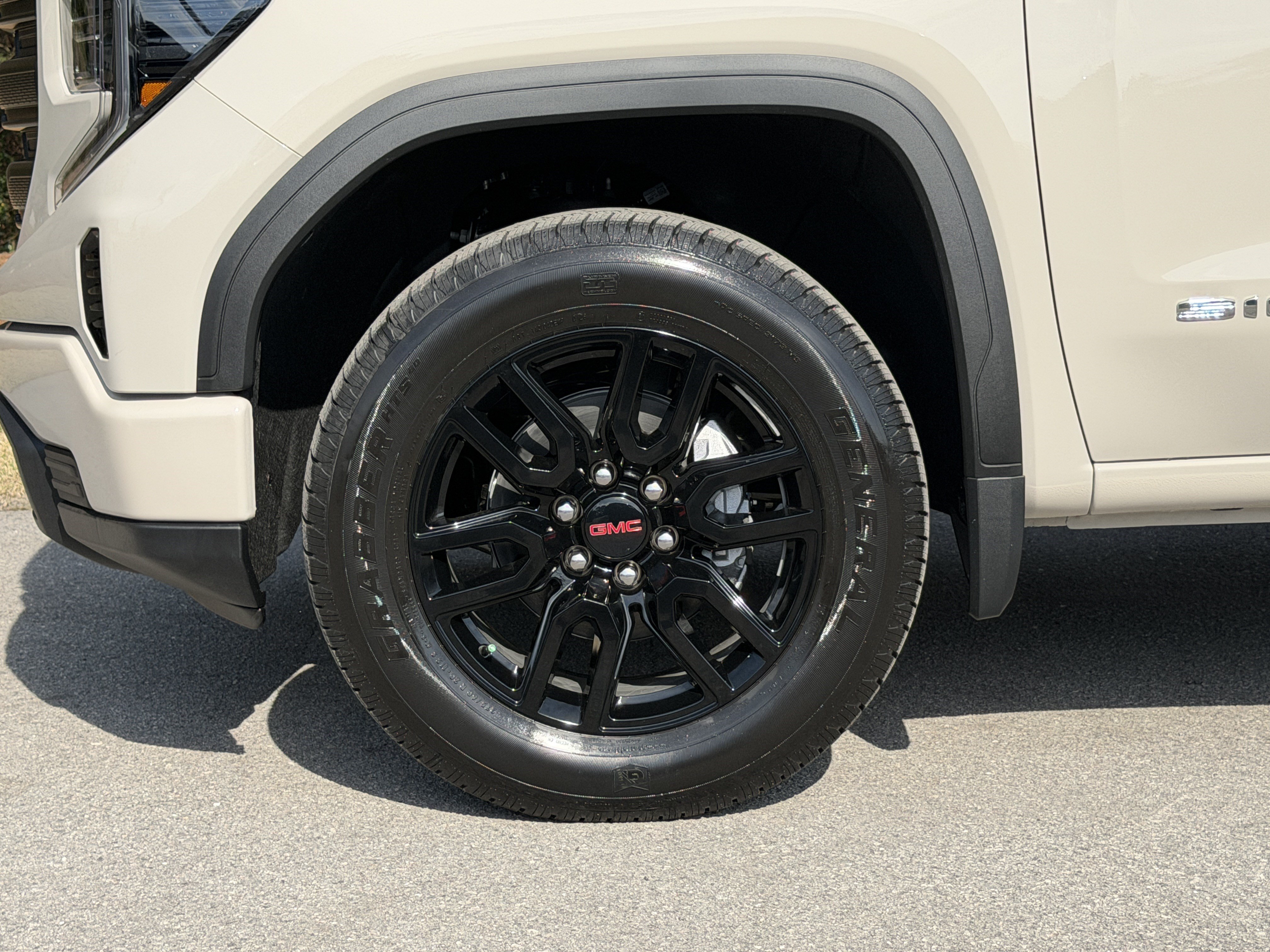 New 2026 GMC Sierra 1500 Pro w/ Graphite Edition AWD/4WD image 10