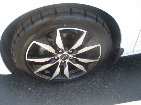 Used 2020 Chevrolet Malibu RS w/ LPO, Convenience Package 1 FWD image 13