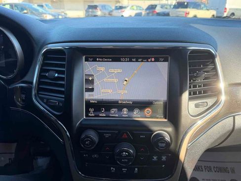 Used 2015 Jeep Grand Cherokee Limited image 31