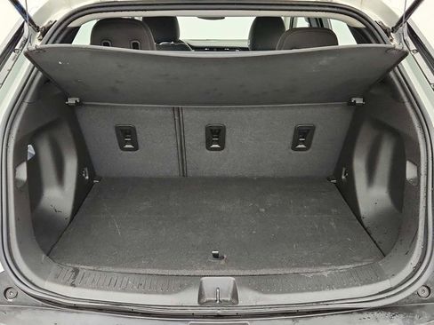 Used 2023 Chevrolet Bolt EUV LT w/ Comfort Package image 22