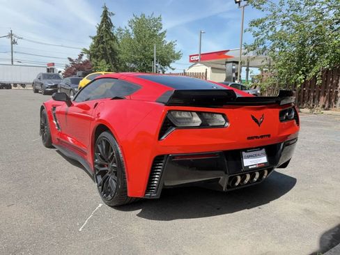 Used 2016 Chevrolet Corvette Z06 w/ Battery Protection Package RWD image 8