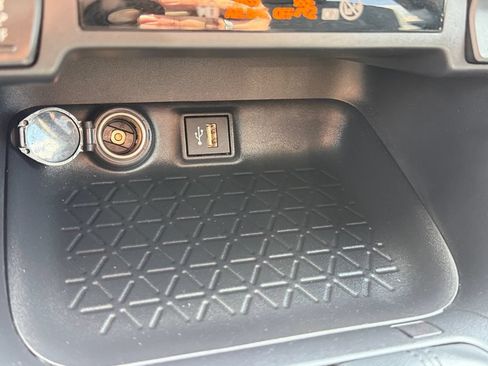 Certified 2025 Toyota RAV4 XLE AWD/4WD image 36