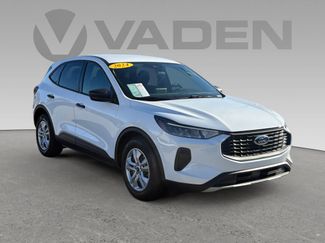 Used 2024 Ford Escape Base video 1