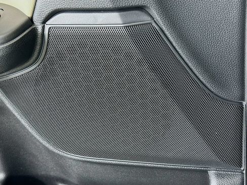 Used 2022 Honda CR-V Touring image 18