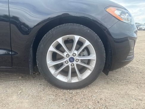 Used 2020 Ford Fusion SE FWD image 11