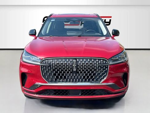 Used 2025 Lincoln Aviator Reserve w/ Equipment Group 201A AWD/4WD image 2