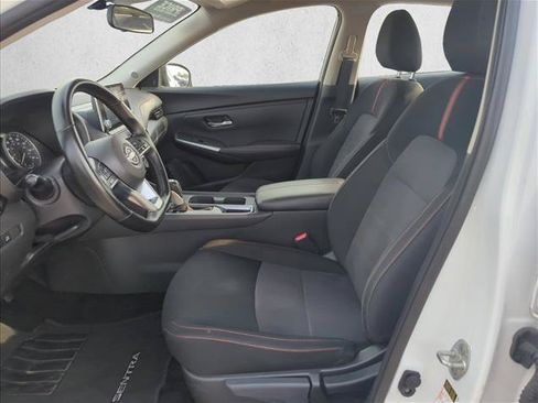 Used 2025 Nissan Sentra SR FWD image 15
