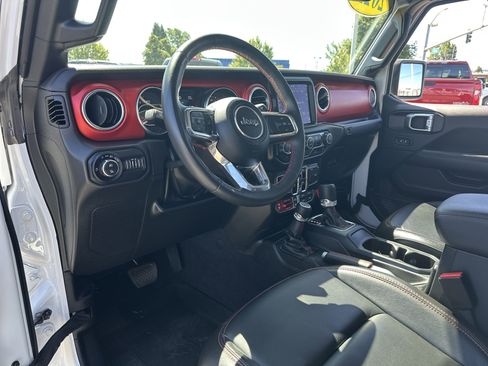 Used 2022 Jeep Gladiator Rubicon w/ LED Lighting Group image 9