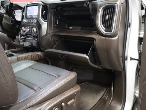 Used 2022 GMC Sierra 3500 Denali w/ Denali Ultimate Package AWD/4WD image 80