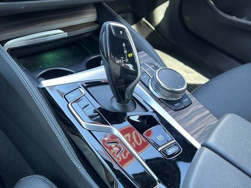 Used 2023 BMW 530e xDrive w/ Premium Package AWD/4WD image 30