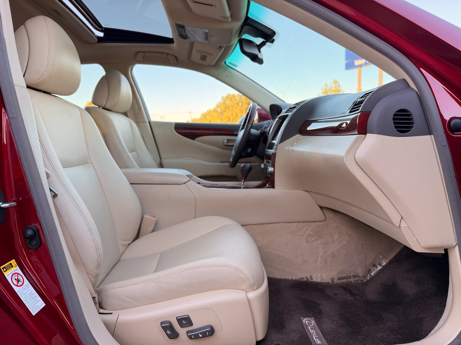 Used 2011 Lexus LS 460 AWD w/ Luxury Value Edition image 42