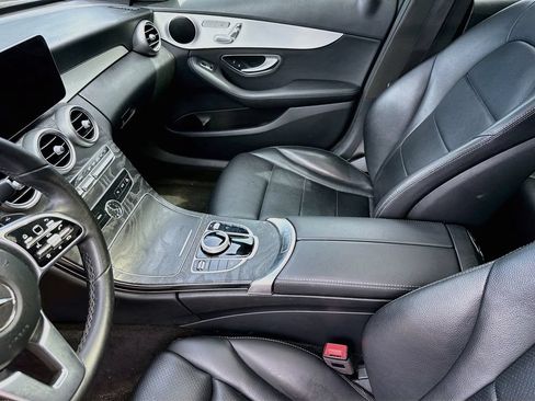 Used 2019 Mercedes-Benz C 300 Sedan w/ Premium Package image 25