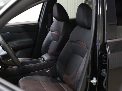 New 2026 Nissan Kicks SR w/ Cold Weather Package image 9