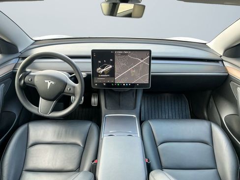 Used 2021 Tesla Model 3 Performance image 12