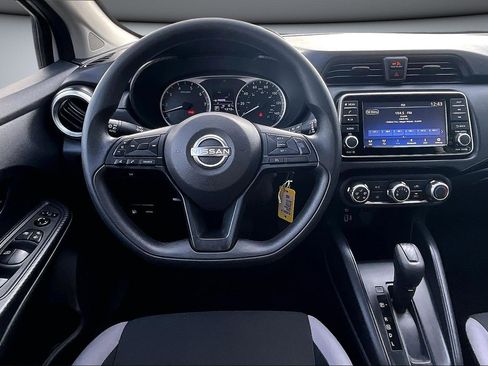 Used 2025 Nissan Versa S w/ Trunk Package image 8