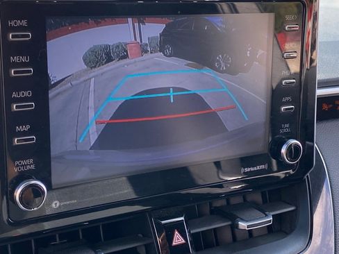 Used 2021 Toyota Corolla SE image 9