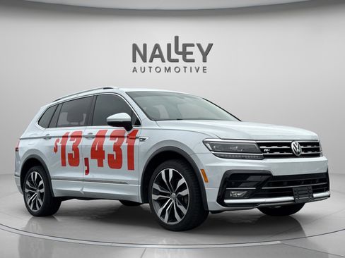 Used 2018 Volkswagen Tiguan SEL Premium w/ R-Line Package image 6