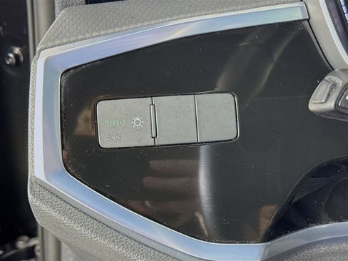 Used 2021 Audi Q3 2.0T Premium w/ Convenience Package image 11