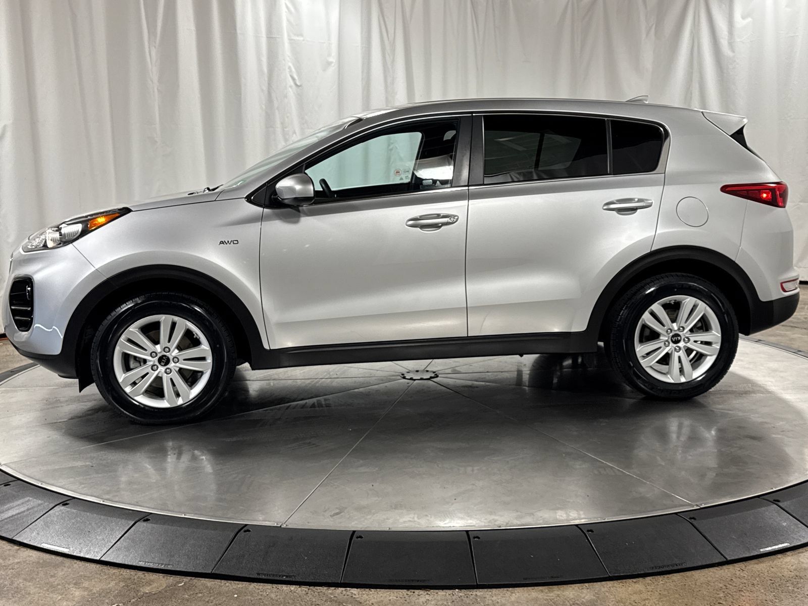 Used 2017 Kia Sportage LX AWD/4WD image 8